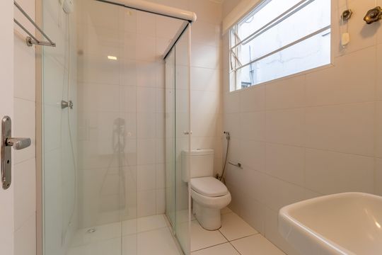 Banheiro de apartamento à venda com 1 quarto, 60m² em Vila Buarque, São Paulo
