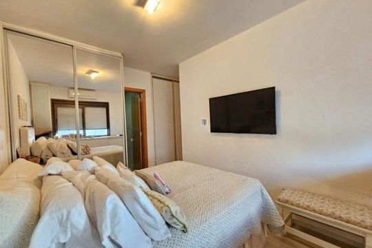 Quarto 1 de apartamento para alugar com 3 quartos, 100m² em Passo d’Areia, Porto Alegre