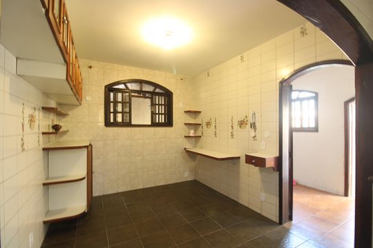 Cozinha de casa à venda com 4 quartos, 360m² em Taquara, Rio de Janeiro