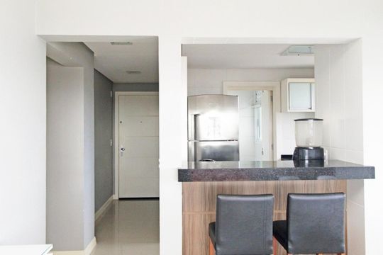 Cozinha de apartamento para alugar com 2 quartos, 72m² em Santana, Porto Alegre