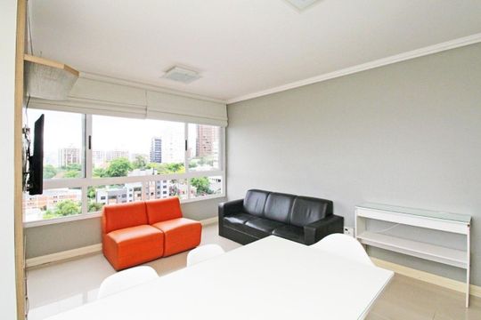 Sala de apartamento para alugar com 2 quartos, 72m² em Santana, Porto Alegre