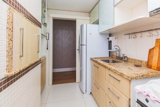 Cozinha de apartamento para alugar com 2 quartos, 71m² em Cristo Redentor, Porto Alegre