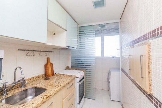 Cozinha de apartamento para alugar com 2 quartos, 71m² em Cristo Redentor, Porto Alegre