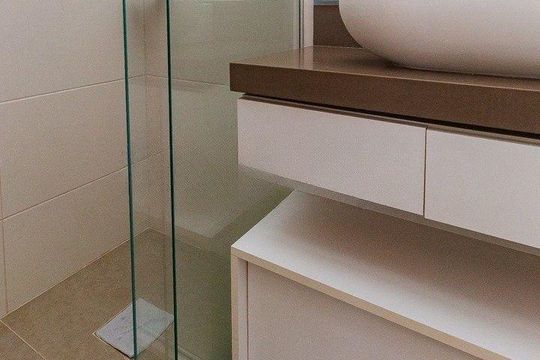 Banheiro  de apartamento para alugar com 2 quartos, 71m² em Cristo Redentor, Porto Alegre