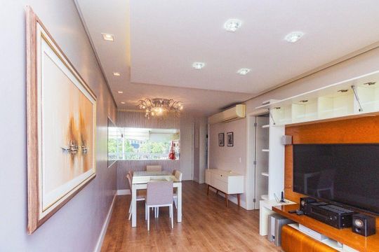 Apartamento para alugar com 2 quartos, 71m² em Cristo Redentor, Porto Alegre