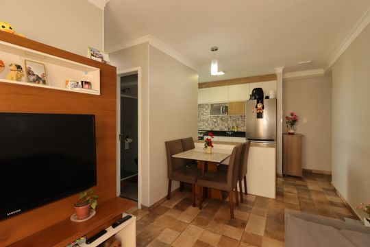 Sala de apartamento à venda com 3 quartos, 59m² em Parque Jaçatuba, Santo André