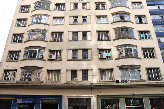 Fachada de apartamento à venda com 2 quartos, 105m² em Bela Vista, São Paulo