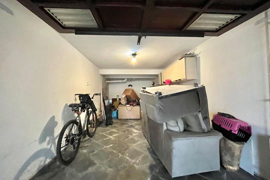 Garagem de casa à venda com 3 quartos, 134m² em Jabaquara, São Paulo