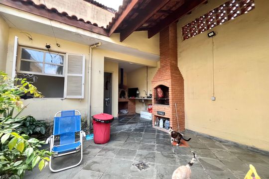 Quintal de casa à venda com 3 quartos, 134m² em Jabaquara, São Paulo