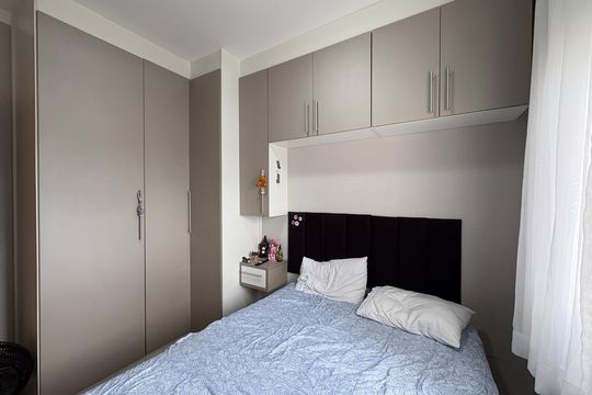 Quarto 1 de apartamento à venda com 3 quartos, 74m² em Vila Mangalot, São Paulo