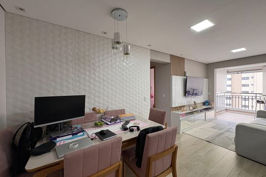 Apartamento à venda com 3 quartos, 74m² em Vila Mangalot, São Paulo