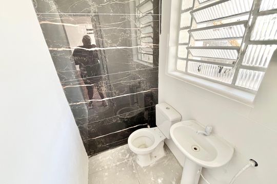Banheiro Garagem de casa à venda com 4 quartos, 150m² em Santana, São Paulo