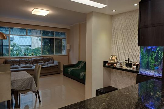 Sala de apartamento à venda com 3 quartos, 105m² em Icaraí, Niterói