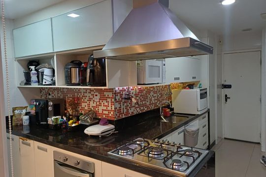 Cozinha de apartamento à venda com 3 quartos, 105m² em Icaraí, Niterói