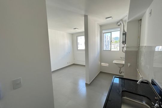 Cozinha de apartamento à venda com 1 quarto, 34m² em Piedade, Rio de Janeiro