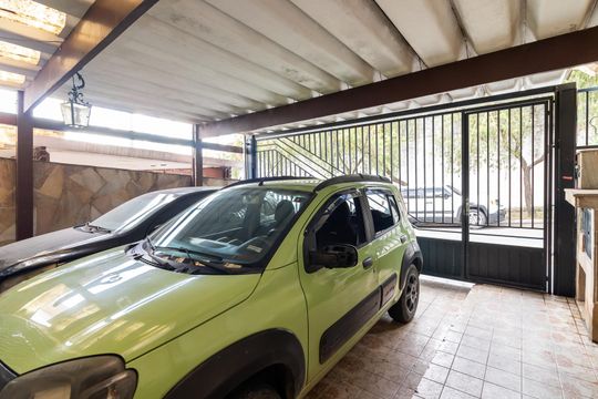 Garagem de casa à venda com 5 quartos, 210m² em Parque Mandaqui, São Paulo