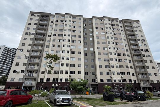 Fachada do bloco de apartamento à venda com 2 quartos, 45m² em Barra Olímpica, Rio de Janeiro