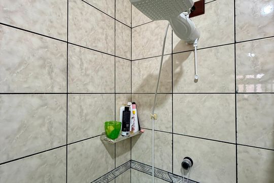 Banheiro  de casa à venda com 2 quartos, 304m² em Jardim São Luís, São Paulo