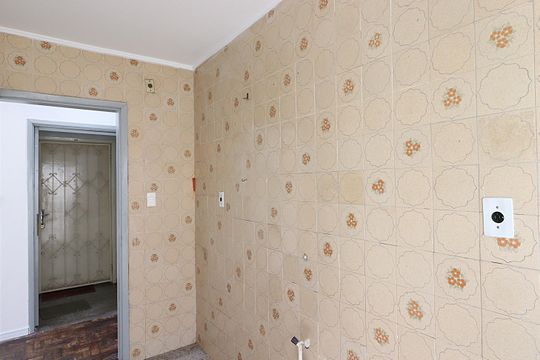 Cozinha de apartamento para alugar com 1 quarto, 55m² em Rubem Berta, Porto Alegre