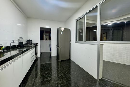 Apartamento à venda com 4 quartos, 126m² em Liberdade, Belo Horizonte