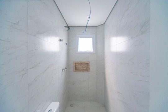 Banheiro de apartamento à venda com 3 quartos, 69m² em Paraíso, Santo André