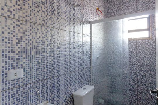 Banheiro de casa para alugar com 2 quartos, 60m² em Jardim Presidente Dutra, Guarulhos