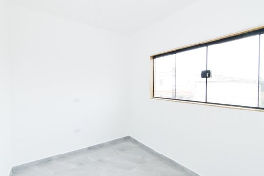 Quarto 2 de casa para alugar com 2 quartos, 60m² em Jardim Presidente Dutra, Guarulhos