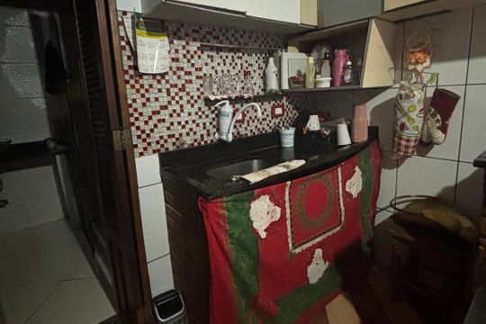 Casa 2 -Cozinha  de casa à venda com 4 quartos, 50m² em Conjunto Habitacional Calux, São Bernardo do Campo