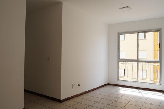 Sala de apartamento para alugar com 2 quartos, 58m² em Jardim Sao Judas Tadeu, Guarulhos