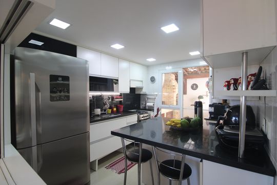 Cozinha de casa de condomínio à venda com 4 quartos, 208m² em Freguesia (jacarepaguá), Rio de Janeiro