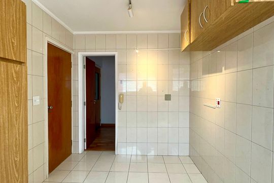 Cozinha de apartamento à venda com 2 quartos, 74m² em Pinheiros, São Paulo
