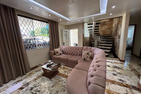 Sala de casa à venda com 5 quartos, 473m² em Maria da Graça, Rio de Janeiro
