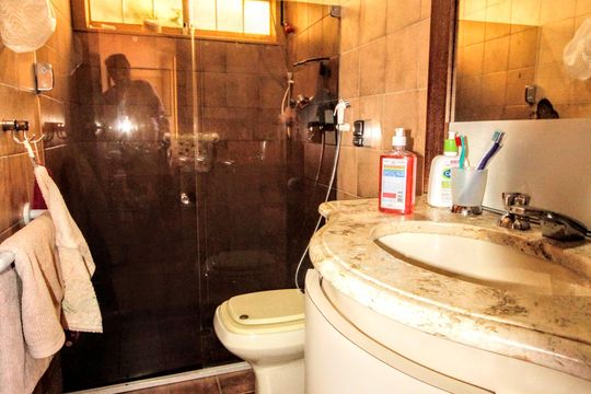 banheiro 3 de casa à venda com 4 quartos, 267m² em Serra, Belo Horizonte