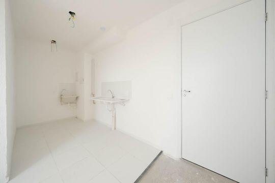 Sala/Cozinha de apartamento à venda com 2 quartos, 48m² em Vila Silvia, São Paulo