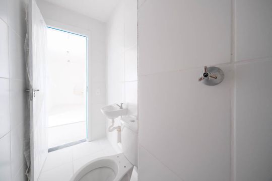 Banheiro de apartamento à venda com 2 quartos, 48m² em Vila Silvia, São Paulo