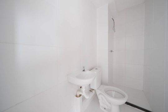 Banheiro de apartamento à venda com 2 quartos, 48m² em Vila Silvia, São Paulo