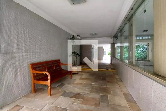 Hall de Entrada de apartamento para alugar com 3 quartos, 112m² em Vila Buarque, São Paulo
