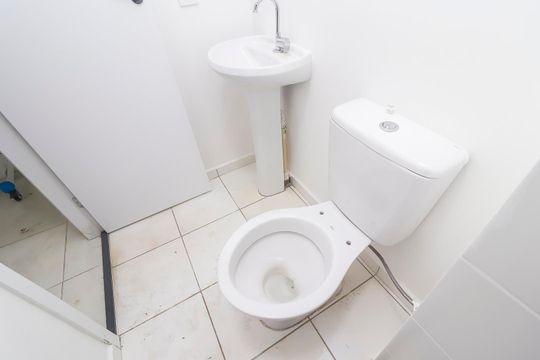Banheiro de apartamento para alugar com 2 quartos, 32m² em Jardim Soares, São Paulo
