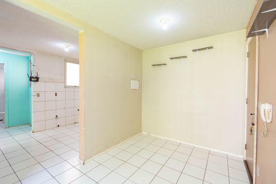 Sala de apartamento à venda com 2 quartos, 80m² em Guajuviras, Canoas