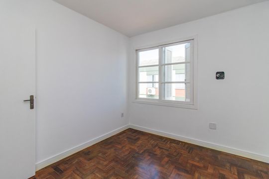 Quarto 2 de apartamento à venda com 3 quartos, 63m² em Medianeira, Porto Alegre