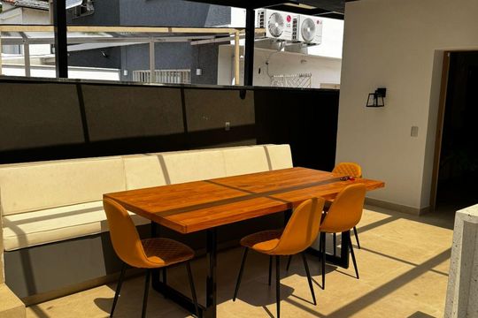 Varanda de casa para alugar com 2 quartos, 240m² em Planalto Paulista, São Paulo