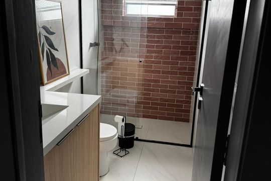 Banheiro de casa para alugar com 2 quartos, 240m² em Planalto Paulista, São Paulo