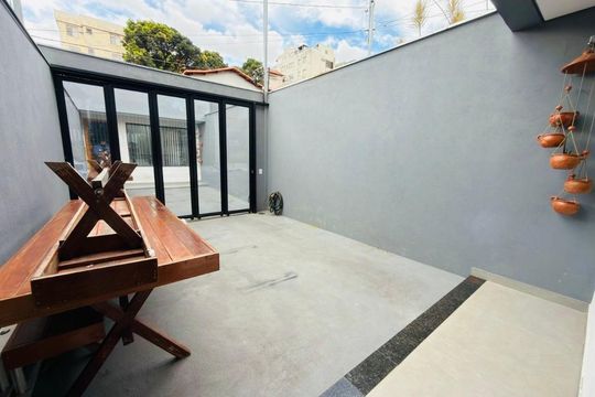 Casa à venda com 3 quartos, 90m² em Alto Caiçaras, Belo Horizonte
