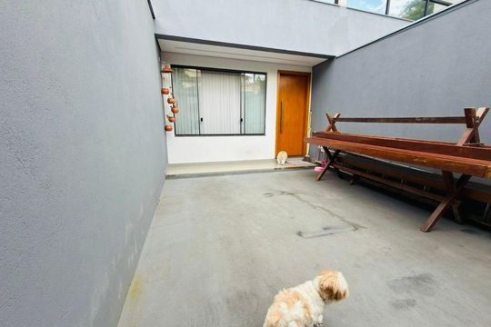 Casa à venda com 3 quartos, 90m² em Alto Caiçaras, Belo Horizonte