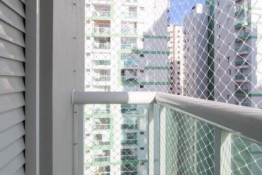 Varanda da Suíte  de apartamento à venda com 4 quartos, 117m² em Chácara Agrindus, Taboão da Serra