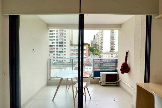 Varanda de kitnet/studio à venda com 1 quarto, 27m² em Cerqueira César, São Paulo