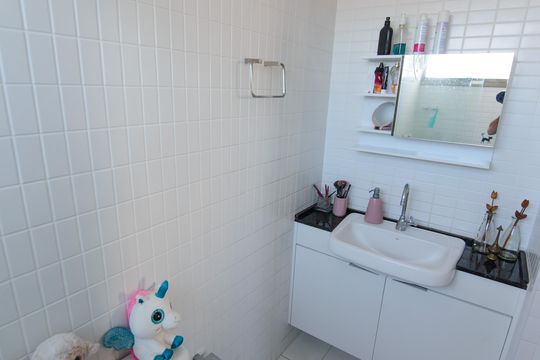 Banheiro da Suíte de apartamento para alugar com 2 quartos, 105m² em Centro, Taubaté