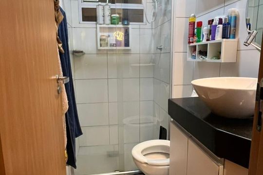 Banheiro de apartamento para alugar com 2 quartos, 40m² em Tres Barras, Contagem