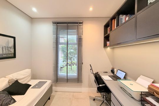 Escritório de casa de condomínio à venda com 3 quartos, 329m² em Jardim Santa Teresa, Jundiaí