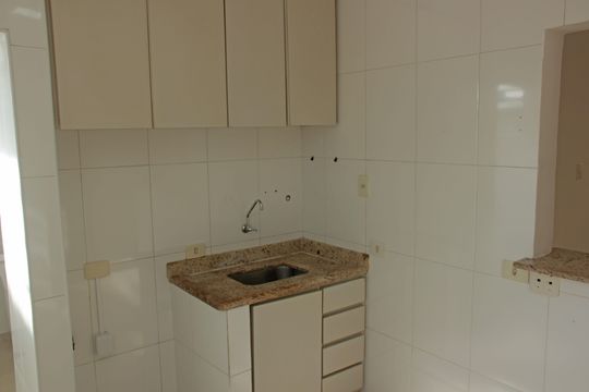 Cozinha de apartamento para alugar com 1 quarto, 60m² em Aparecida, Santos
